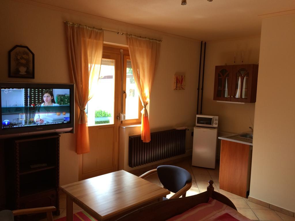 SárvárMargareta Apartman公寓 外观 照片